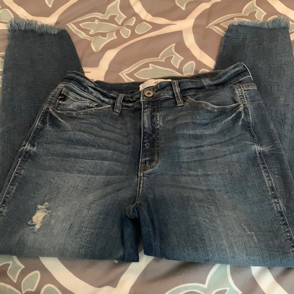 Kancan size 9/28 jeans